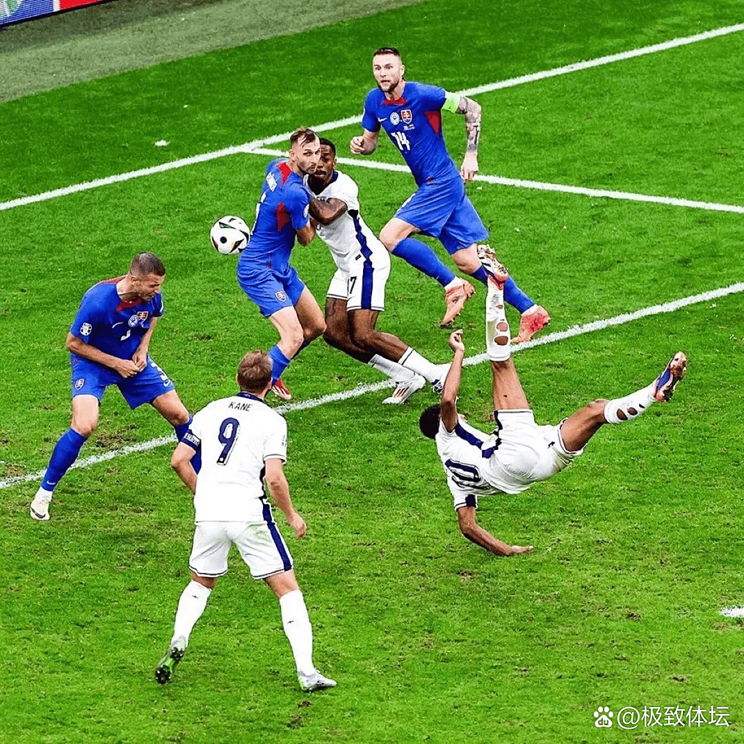 欧洲杯预选赛：英格兰队晋级下一轮