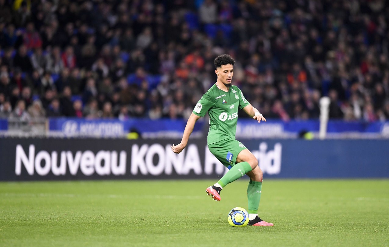 包含雷恩客场逆转圣埃蒂安，取得连胜的词条