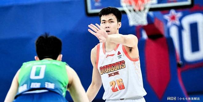 新疆队横扫天津队，孙铭徽点燃赛场