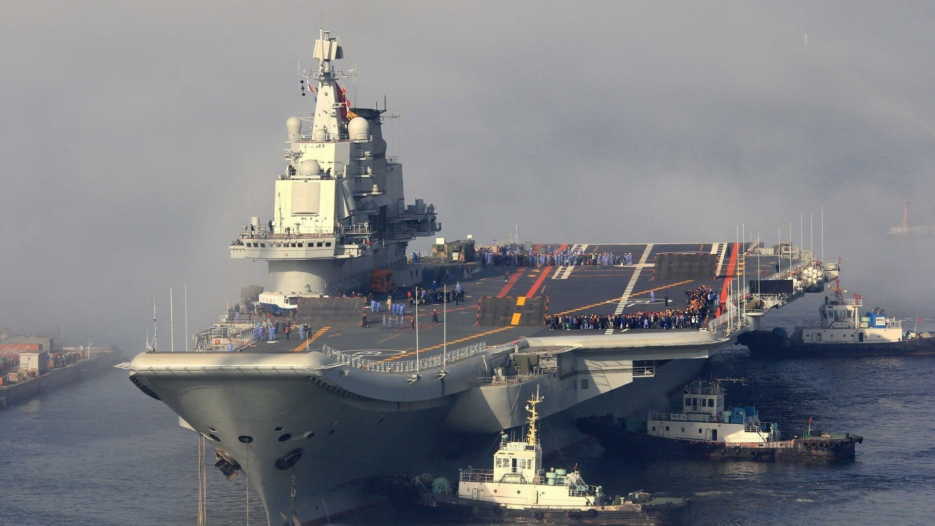 诺坎普篮筐，当伦纳德在欧冠决赛的篮球赛中接管比赛